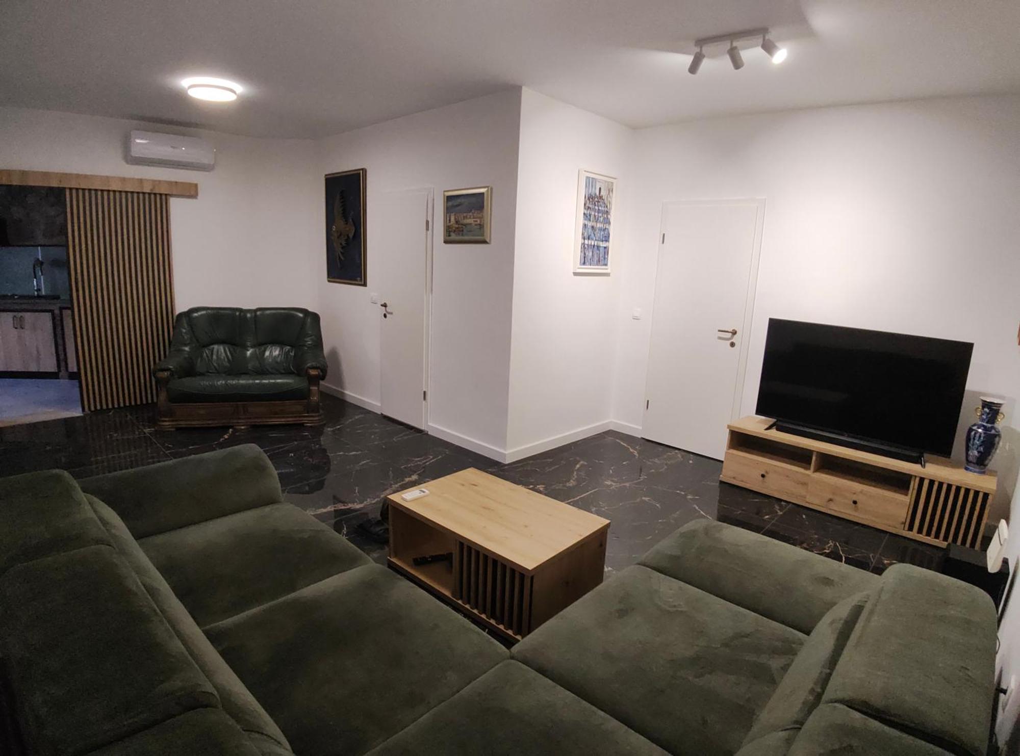Apartamento Zeus Faber Apartment-luksuzna Oaza U Centru Grada *